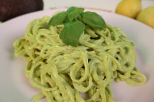 Cremige Avocado Pasta