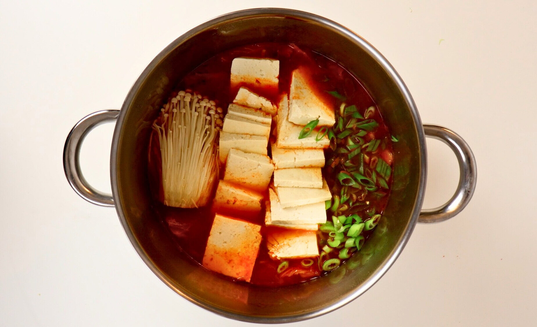 Kimchi Jjigae koreanischer Kimchi eintopf